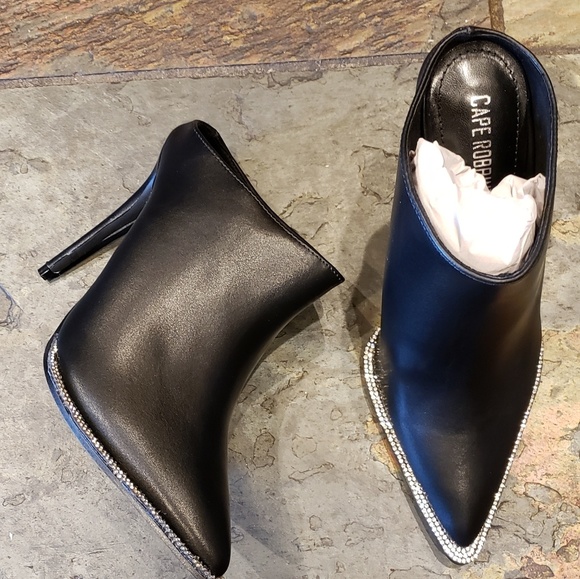 Shoes - Picture 3 of 3